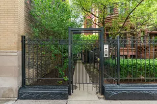 1226 N Dearborn St, Chicago, IL 60610 - Photo 2