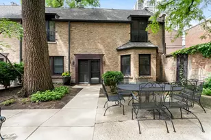 1226 N Dearborn St, Chicago, IL 60610 - Photo 24