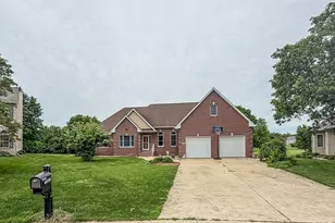 1511 River Bluff Ct, Mahomet, IL 61853 - Photo 2
