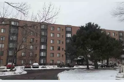 606 E Woodland Avenue #211, Chicago, IL 60616 - Photo 2