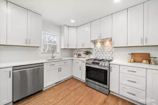 704 Plainfield Rd, Downers Grove, IL 60516 - Photo 10