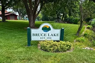 704 Plainfield Rd, Downers Grove, IL 60516 - Photo 2
