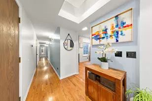 4615 N Beacon St, Chicago, IL 60640 - Photo 10