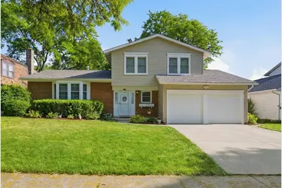 1511 Lexington Lane, Downers Grove, IL 60516 - Photo 1