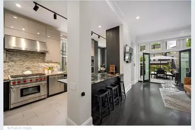 613 W Belden Avenue, Chicago, IL 60614 - Photo 14