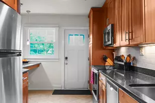 1009 W Green St, Champaign, IL 61821 - Photo 12