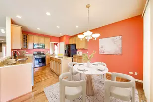 2660 Chesire Ct, West Dundee, IL 60118 - Photo 8