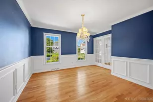 250 Chasse Cir, Saint Charles, IL 60174 - Photo 8