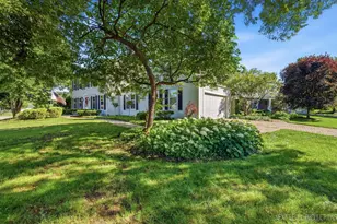 250 Chasse Cir, Saint Charles, IL 60174 - Photo 34
