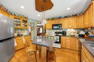 2659 Hoddam Rd, Naperville, IL 60564 - Photo 4