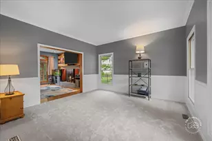 808 S Van Buren St, Batavia, IL 60510 - Photo 6