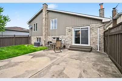 1452 Concord Avenue, Westchester, IL 60154 - Photo 22