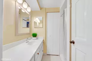1621 Mission Hills Rd, Northbrook, IL 60062 - Photo 8