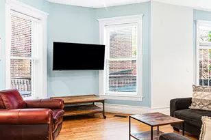1049 W Wellington Ave, Chicago, IL 60657 - Photo 8