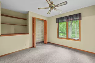 10876 Crockett Rd, Roscoe, IL 61073 - Photo 28