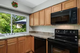 1134 N Pepper Tree Dr, Palatine, IL 60067 - Photo 14