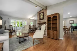 1134 N Pepper Tree Dr, Palatine, IL 60067 - Photo 4