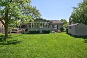 1134 N Pepper Tree Dr, Palatine, IL 60067 - Photo 30