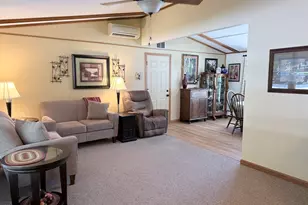 617 S Linn St, Shannon, IL 61078 - Photo 4