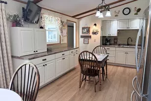 617 S Linn St, Shannon, IL 61078 - Photo 6