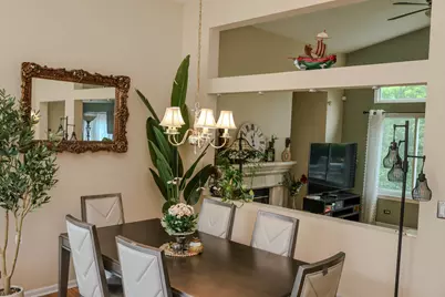 4481 W Butternut Lane, Waukegan, IL 60085 - Photo 8