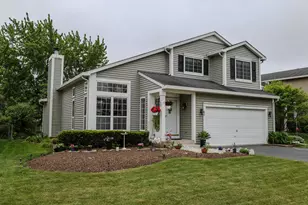 4481 W Butternut Ln, Waukegan, IL 60085 - Photo 2