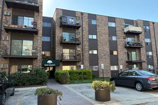 8905 N Knight Ave, Des Plaines, IL 60016 - Photo 1