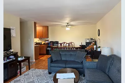 8905 N Knight Avenue #318, Des Plaines, IL 60016 - Photo 4
