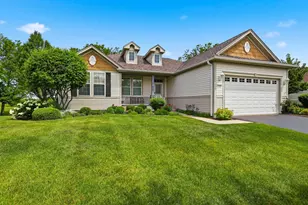12610 Oak Grove Dr, Huntley, IL 60142 - Photo 2