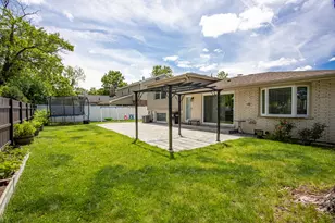 9941 Windsor Dr, Palos Hills, IL 60465 - Photo 18