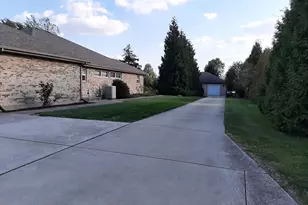 9937 W Kuse Rd, Frankfort, IL 60423 - Photo 2
