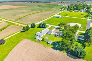 311 E McKinley Ave, Deer Creek, IL 61733 - Photo 26