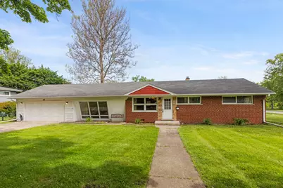 510 S Dorchester Avenue, Wheaton, IL 60187 - Photo 1