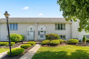7241 W 152nd St, Orland Park, IL 60462 - Photo 1