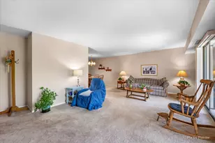1605 E Central Rd, Arlington Heights, IL 60005 - Photo 10