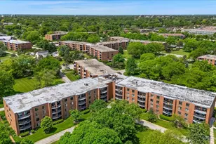 1605 E Central Rd, Arlington Heights, IL 60005 - Photo 30