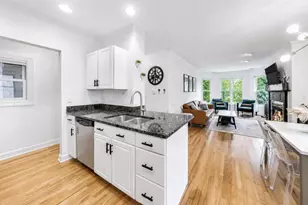 3051 N Clifton Ave, Chicago, IL 60657 - Photo 14