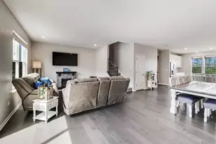 2879 Kessler Dr, Mundelein, IL 60060 - Photo 6