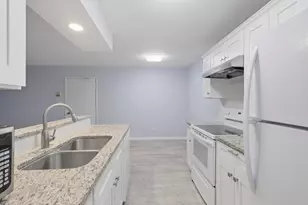 621 Virginia Rd, Crystal Lake, IL 60014 - Photo 8