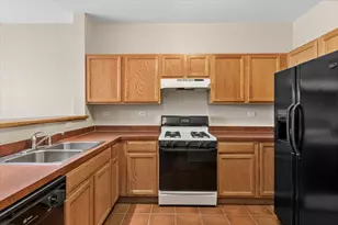 933 Genesee Ct, Naperville, IL 60563 - Photo 10