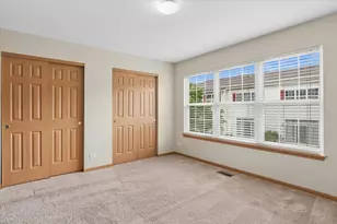 933 Genesee Ct, Naperville, IL 60563 - Photo 16