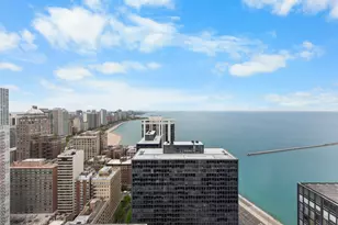260 E Chestnut St, Chicago, IL 60611 - Photo 20