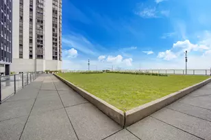 900 N Lake Shore Dr, Chicago, IL 60611 - Photo 18