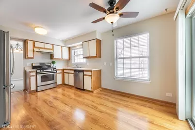 554 Abbeywood Drive, Cary, IL 60013 - Photo 8