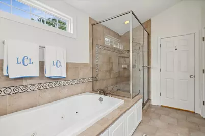 635 Green Briar Lane, Lake Forest, IL 60045 - Photo 20