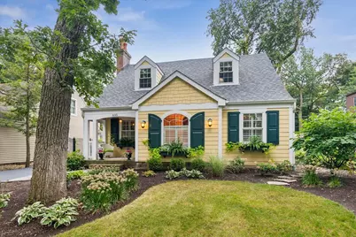 635 Green Briar Lane, Lake Forest, IL 60045 - Photo 1