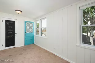 5034 W Argyle St, Chicago, IL 60630 - Photo 10