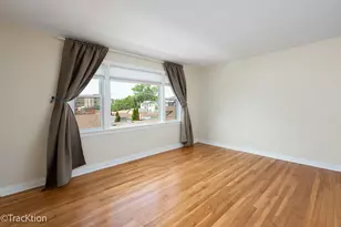 5034 W Argyle St, Chicago, IL 60630 - Photo 2