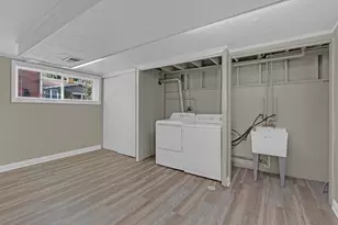 9272 N Home Terrace, Des Plaines, IL 60016 - Photo 32
