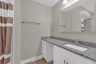 9272 N Home Terrace, Des Plaines, IL 60016 - Photo 24